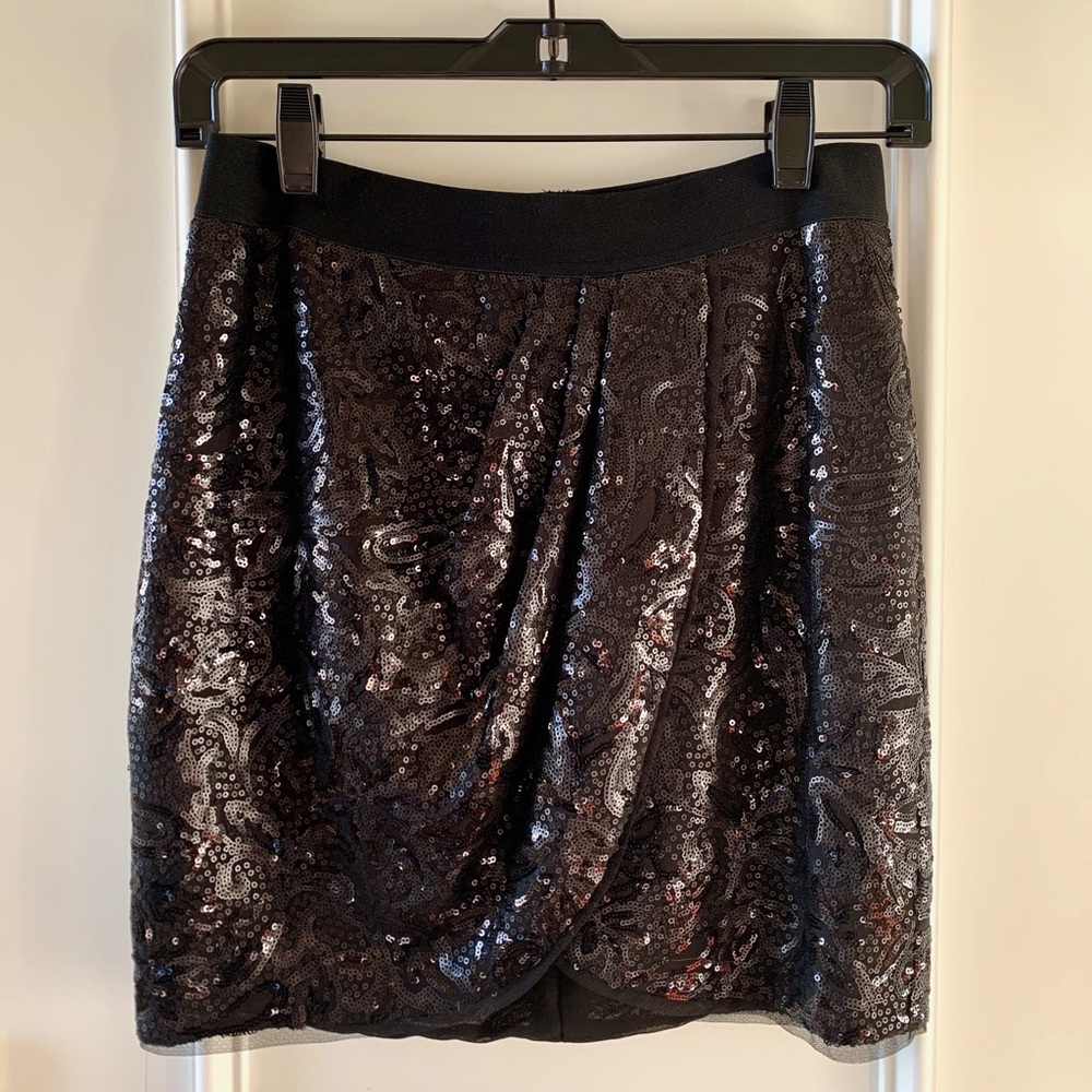 BCBG Sequin Skirt ✨